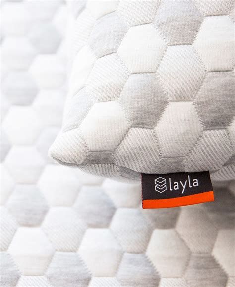 Don't Buy Until You Read This: Split Fiction Switch 2 vs Layla Kapok Pillow